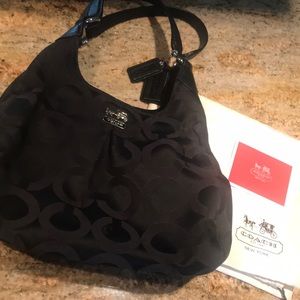 Authentic Coach Maggie shoulder bag